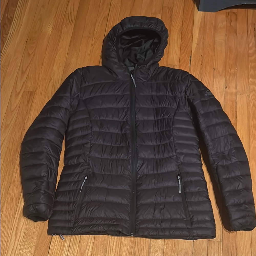 Mckinley Women's Black Puffer Jacket Size Medium. Fall only